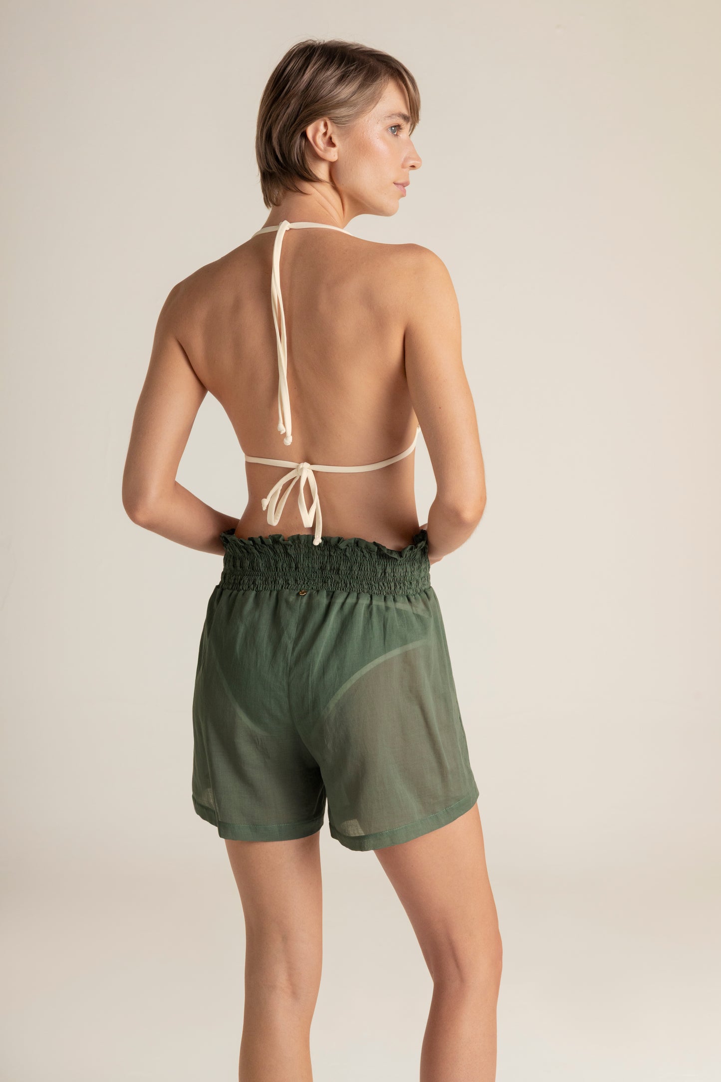 Short with shrirred waistband