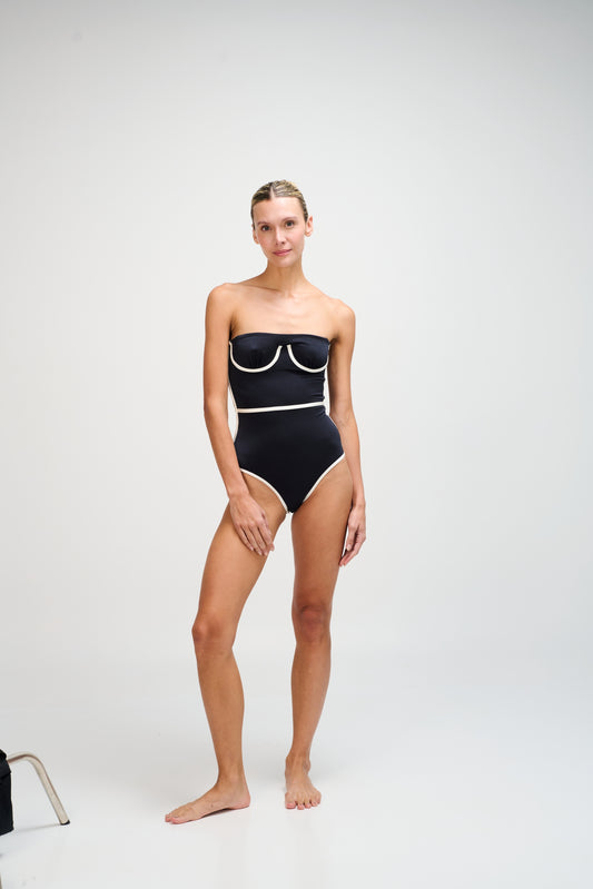 NAXOS ONE PIECE