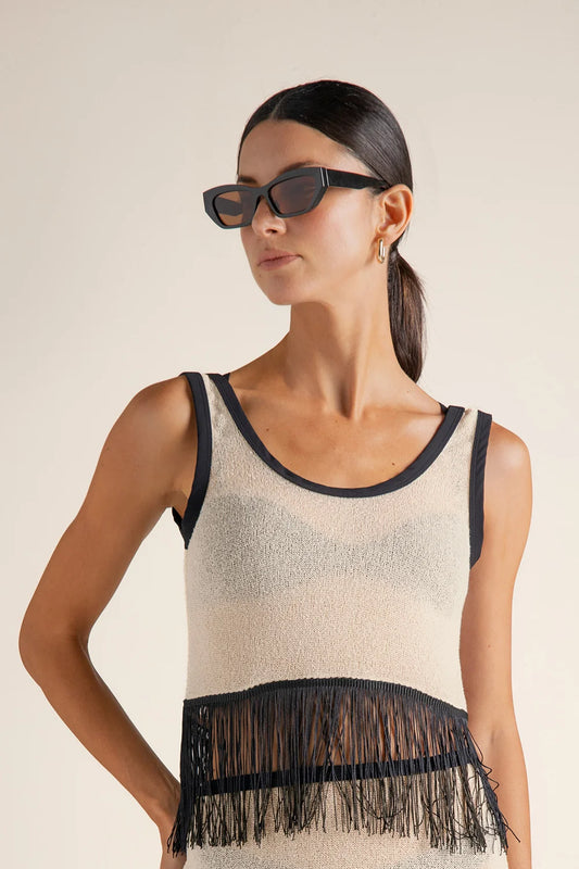 SHORT-SLEEVE TOP